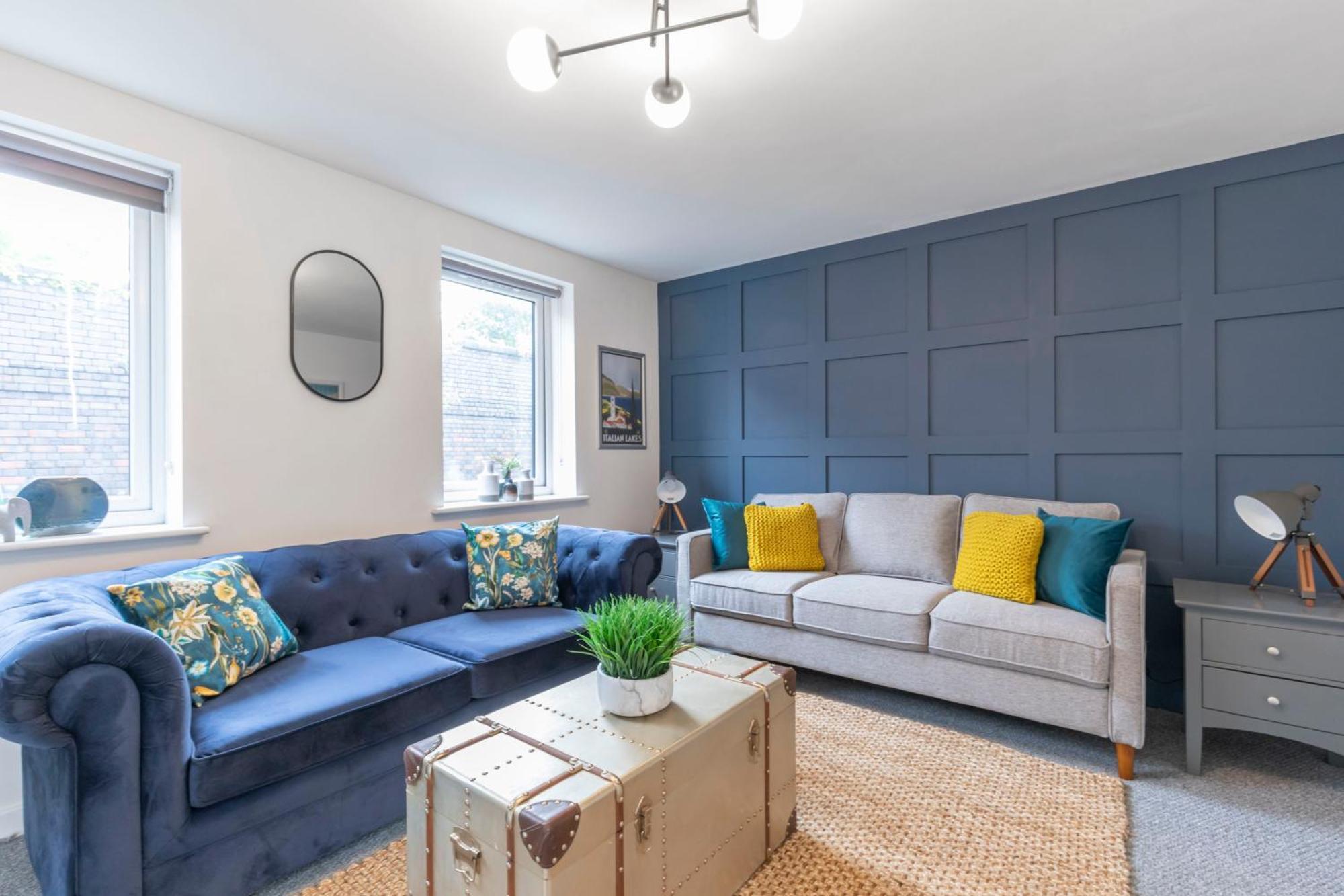 Modern Four Bedroom Four Bathroom Home Cheltenham Exteriör bild